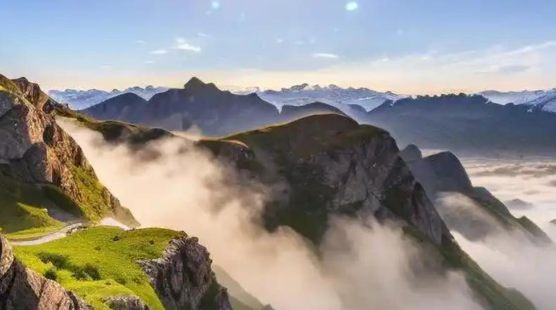 山西鼎泰伟业建筑工程有限公司轮播图1